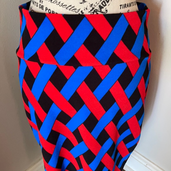 LuLaRoe Dresses & Skirts - LuLaRoe Cassie pencil skirt slide medium